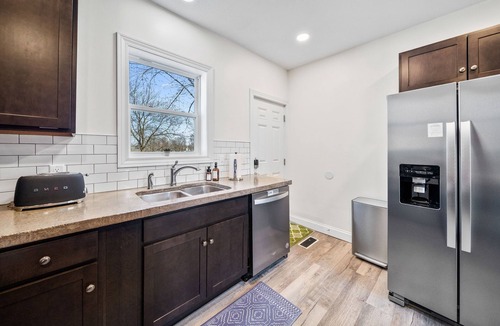 Elkhart House | Bright & Spacious 3BR/2.5BA | Near DT Elkhart