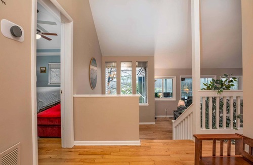 Basye House | Bryce Ascent - ski slope & golf course mtn views!