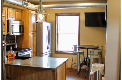 Stamping Ground House | Buffalo Springs Distilling Company
