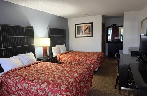 Carlisle Hotel | Carlisle Inn