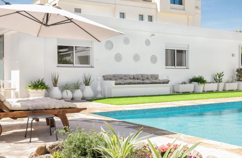 Golden Mile Apartment | Casa Azul First line villa -Puerto Banus Golden Mile