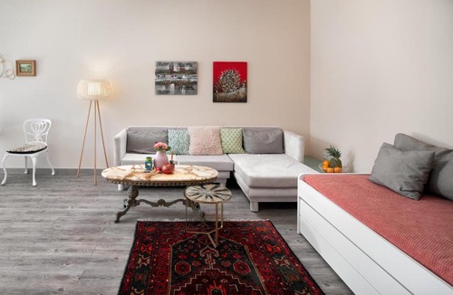Golden Mile Apartment | Casa Azul First line villa -Puerto Banus Golden Mile