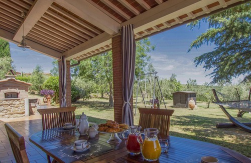 Capraia e Limite House | Casa Bensa by Interhome