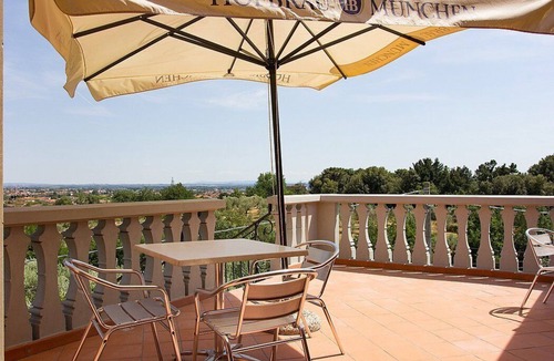 Massa e Cozzile House | Casa Concerto D: A graceful apartment, with Free WI-FI.