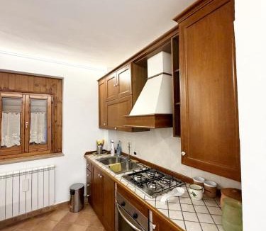 Montenero Val Cocchiara Apartment | Casa Mete - x 4 Persone- Garage - Vista Panoramica
