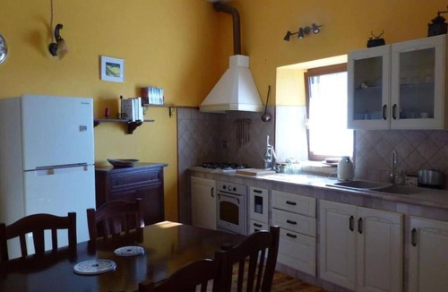 Cicignano Apartment | Casa Romantica in un Borgo Antico in Sabina