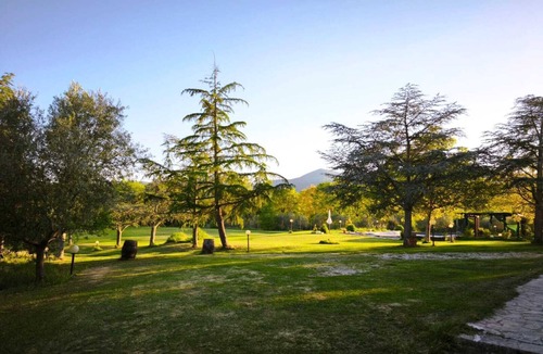 Avigliano Umbrio Apartment | ✨ Casale Caserinzio - Camellia
