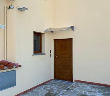 Ponte Buggianese House | Casale La Rosa Azzurra