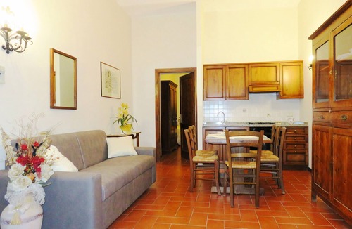 Nerbisci Hotel | Castello Cortevecchio