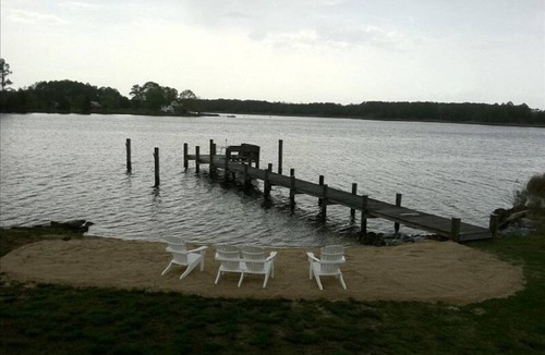 Woolford Cottage | Cedar Point 6.5 Acre Waterfront Family Retreat With Pool And Sandy Beach!