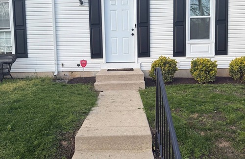 Suitland-Silver Hill House | Charming 1-bedroom townhome in welcoming Capitol Heights with WiFi, AC