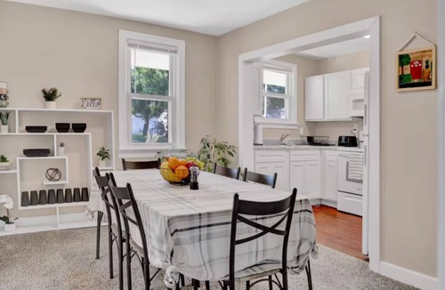 Belleville House | Charming 2-bedroom house in amazing Belleville with AC, WiFi