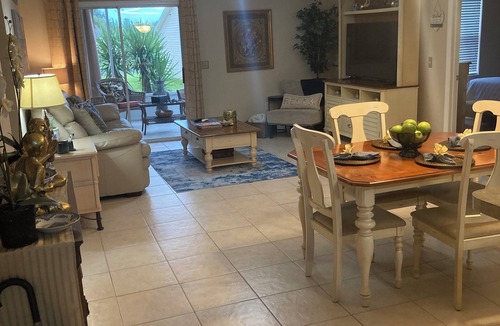 Duval House | Charming 2-bedroom house with AC, WiFi in awesome The Villages