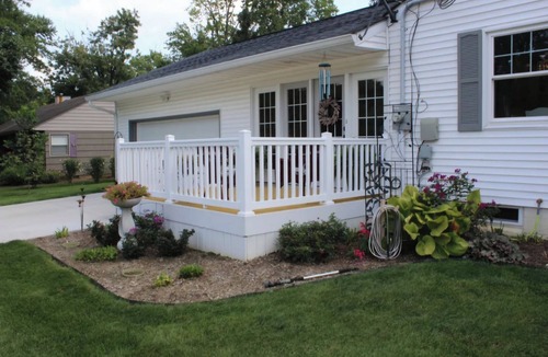 Greencastle House | Charming 3-Bedroom Home in Greencastle – 2 blocks from DePauw University campus.