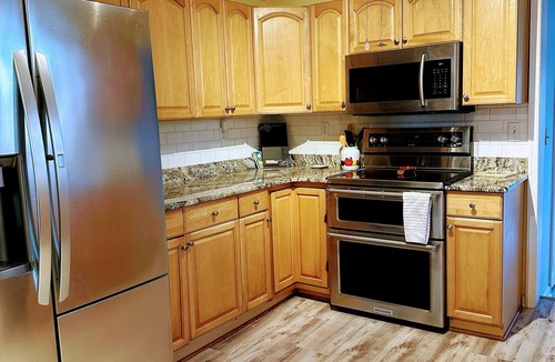 Colonial Beach Cottage | Charming 4-bedroom, 2-bath cottage, dog friendly, AC, WiFi, 1 block to beach