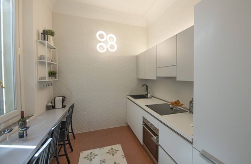 Lungarno del Tempio Apartment | Charming apartment in Florence with private balcony and car parking (on payment