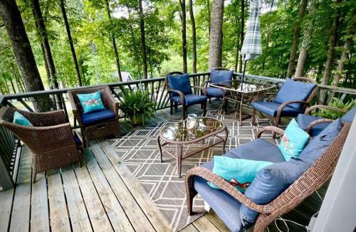 Cadiz House | Charming Cottage with Fire Pit and Barbecue in Cadiz, Kentucky