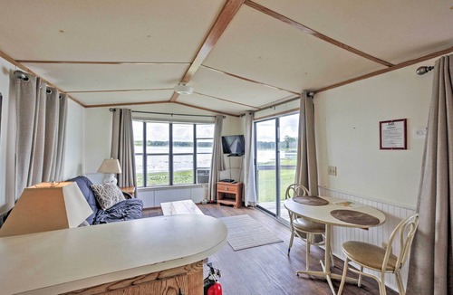 Silver Springs Cottage | Charming Lakefront Cabin in Ocala National Forest!