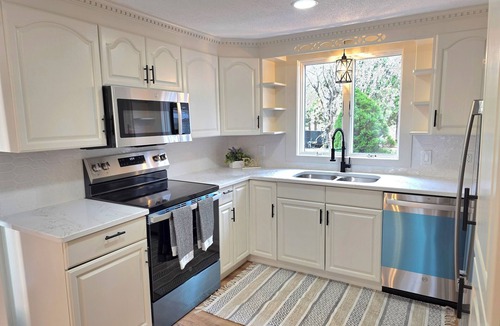 Wilbraham House | Charming updated 4-bedroom house with AC, WiFi in quaint, quiet Wilbraham