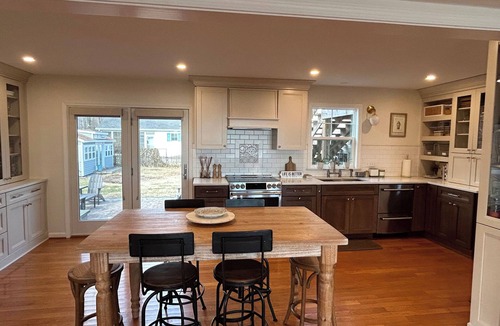 Churchton House | Charming WATERFRONT 3BR/2BA cottage - 20 mins to Annapolis/40 mins to downtwn DC