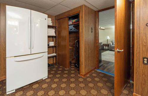 Wolf Creek House | Classic Lakeside Vacation Sleeps 9