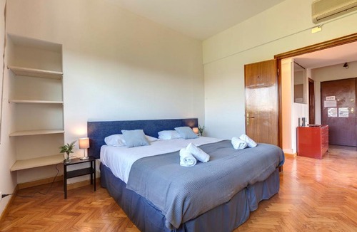 Lungarno del Tempio Apartment | Colombo 76