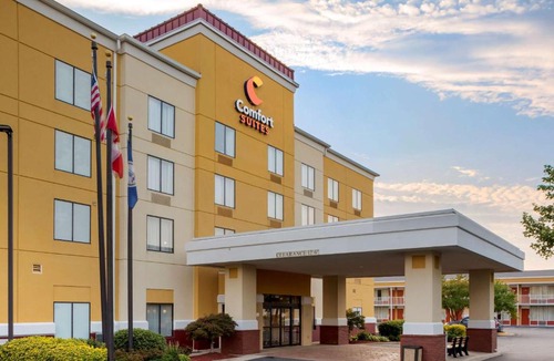 Fredericksburg Hotel | Comfort Suites Fredericksburg North