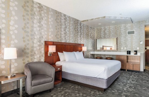 Newark Hotel | Courtyard by Marriott Newark-University of Delaware