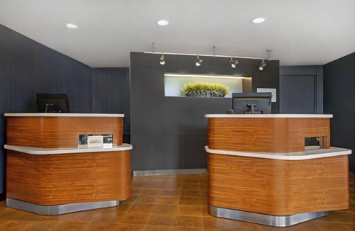 Elmhurst Hotel | Courtyard Chicago Elmhurst/Oakbrook Area