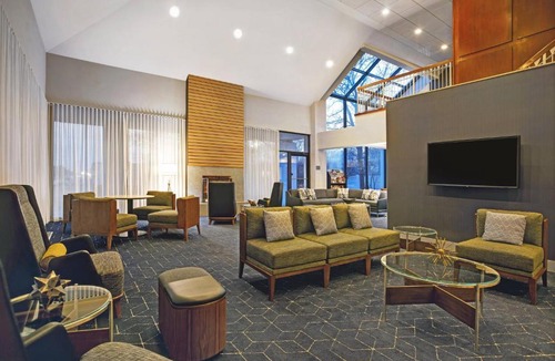 Elmhurst Hotel | Courtyard Chicago Elmhurst/Oakbrook Area