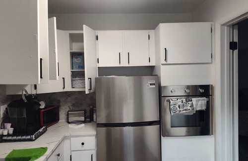 Wyman Park Apartment | Cozy 2-bedroom & 1.5 Baths apartment in enchanting Baltimore with WiFi, AC