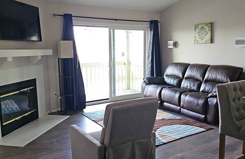 Pike Condo | Cozy 2-bedroom,Close to Indy 500, International Airport, Bolt yard,Colt Stadium