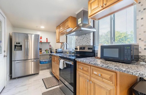 Hillandale Apartment | Cozy 3BR Suite w Private Entry Mins to DC UMD