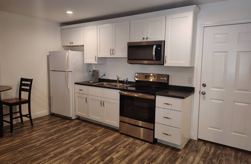 Murray Apartment | cozy apartment 8 miles from Murray