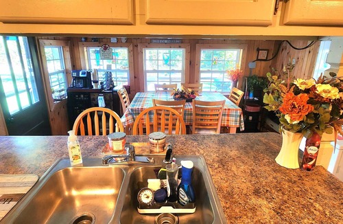 Vonore Cabin | Cozy & Creekside-Rustic Elegance Meets Adventure-Citico Creek