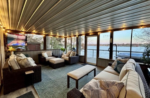 Decatur House | Cozy lakefront Aframe w hot tub & dock