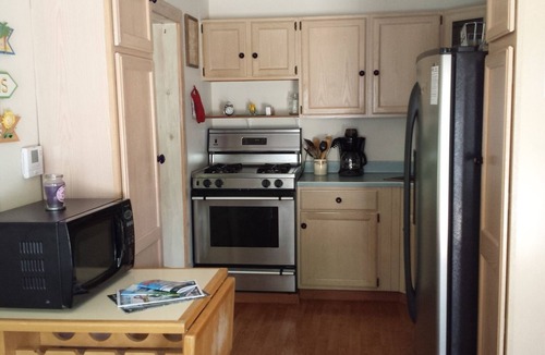 Monticello Cottage | Cute Cottage on Lake Freeman, Private Beach, Boating Paradise, Relaxing Get-Away