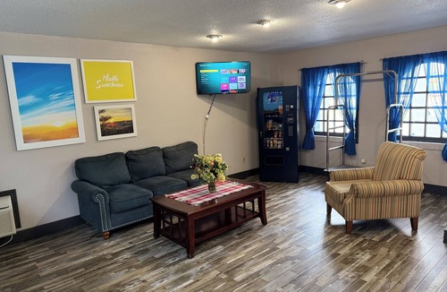 Harriman Hotel | Days Inn by Wyndham Harriman
