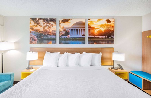 Charlottesville Hotel | Days Inn by Wyndham Charlottesville/University Area