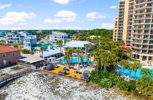 Gulf Pines House | Destin Beach House - Southern Comfort