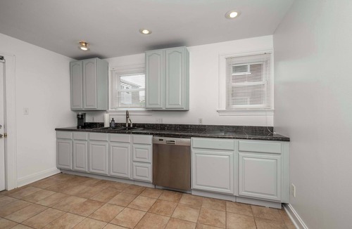 Park Hills House | Devou Park Cottage Suites – Walk to Devou Park!