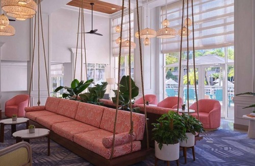 Stuart Hotel | Direct Golf Course Access | Outdoor Pool & Gym