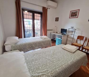 Quartiere XXV Appio Claudio Apartment | Domus Aureliae