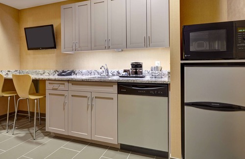 Gayborhood Hotel | DoubleTree by Hilton Philadelphia Center City