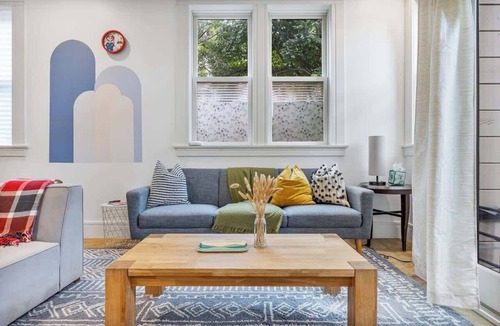 Downtown Berkeley Apartment | Downtown Berkeley 3BR | Near UC & BART + Parking
