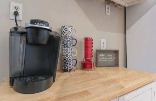 West Central House | Downtown Fort Wayne Home | Walkable Location, Sleeps 7