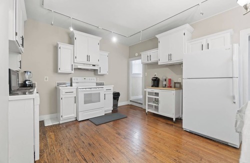 West Central House | Downtown Fort Wayne Home | Walkable Location, Sleeps 7