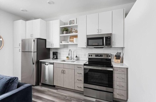 Cole-Noble District Apartment | Dream Apartment near Whole Foods CozySuites