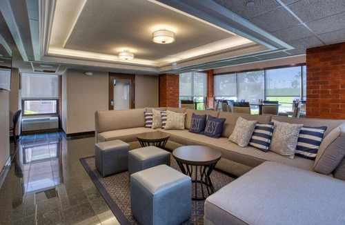 Fairview Heights Hotel | Drury Inn & Suites St. Louis - Fairview Heights