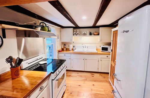 Deposit House | eBikes-Paddleboards-Sauna-Cold Plunge-HotTub-3m to Oquaga Creek SP-Arctic Lake!